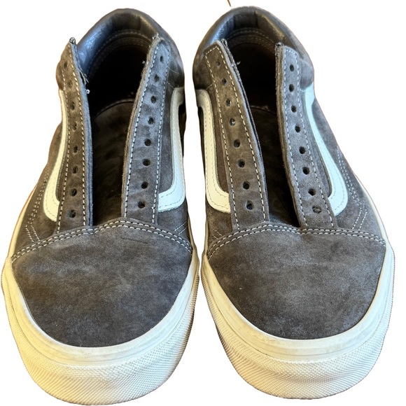 Vans Other - EUC VANS Old Skool Pig Suede Grey Rabbit White Sneakers Sz 8 Men’s / 9.5 Woman